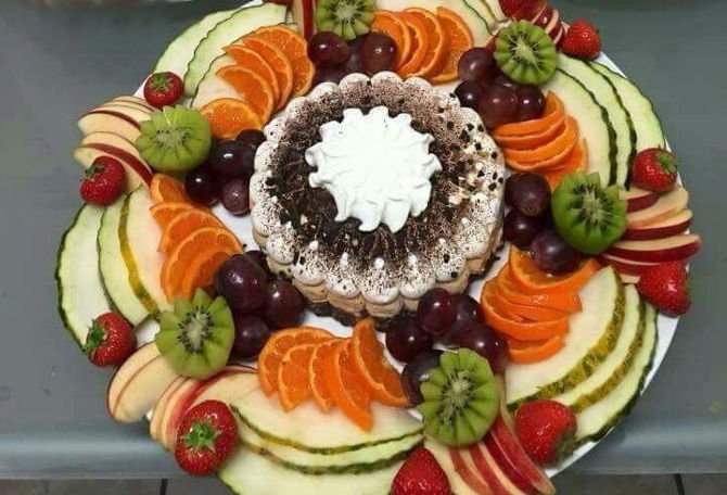 Marokkaanse-ijstaart-fruitsalade.jpg.ede49c5b44660038cbb8726bf47cb5b1.jpg